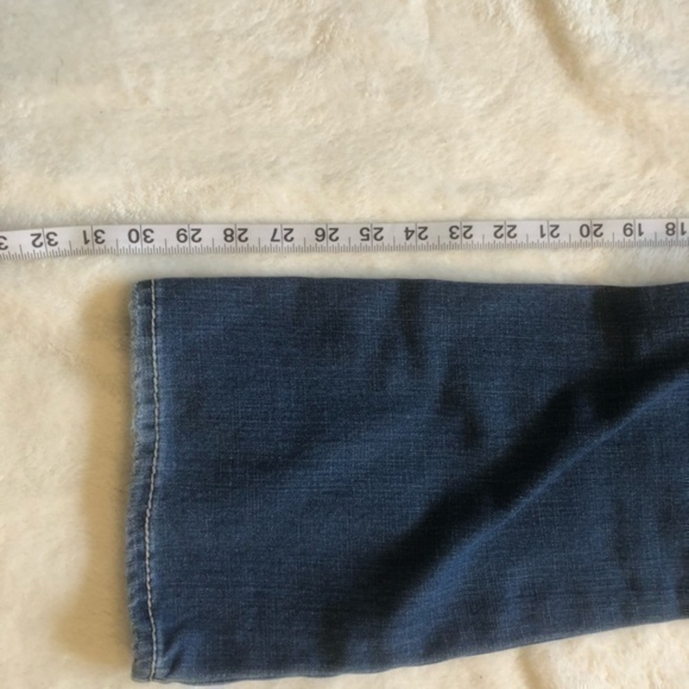 JEANS - Picture 10 of 16